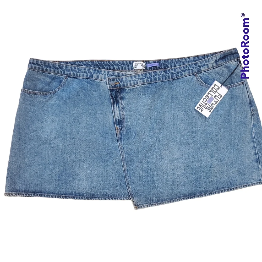 NWT Future Collective Kahlana Barfield Brown Asymmetrical Mini Skirt 28W/30W - Picture 3 of 8